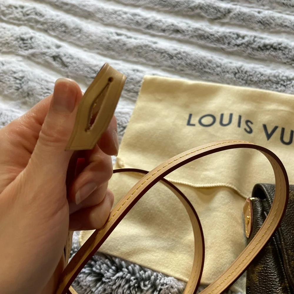 ✨FLASH SALE✨ Authentic Louis Vuitton Monogram Favorite MM - Picture 13 of 17